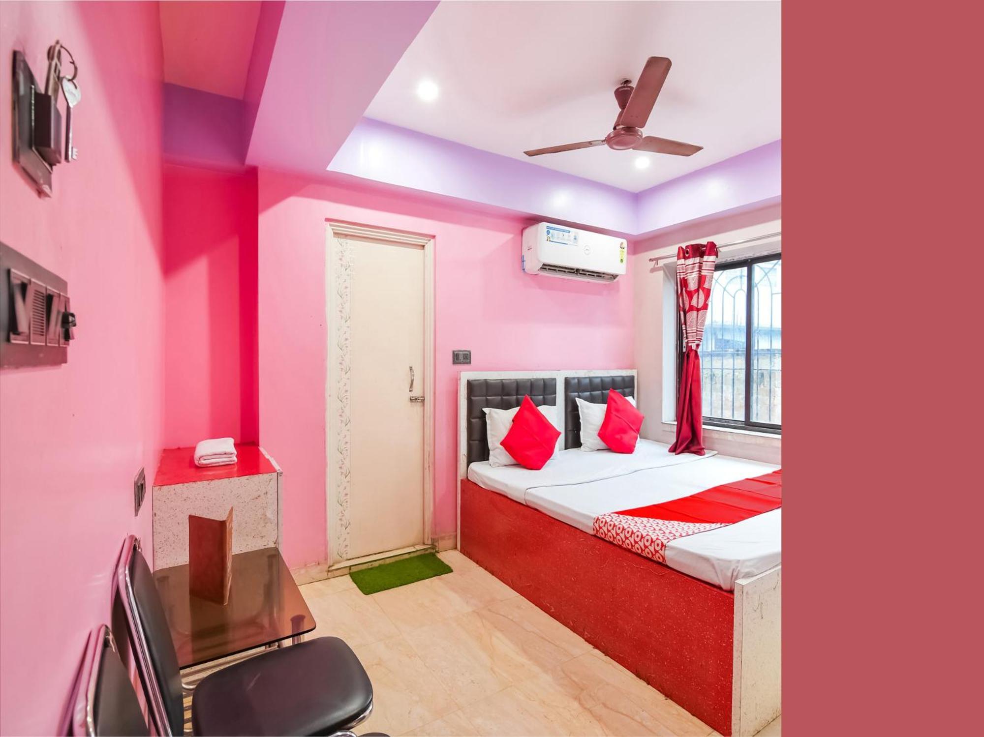 OYO 71174 Hotel Red Velvet Hugli-Chinsurah Eksteriør bilde