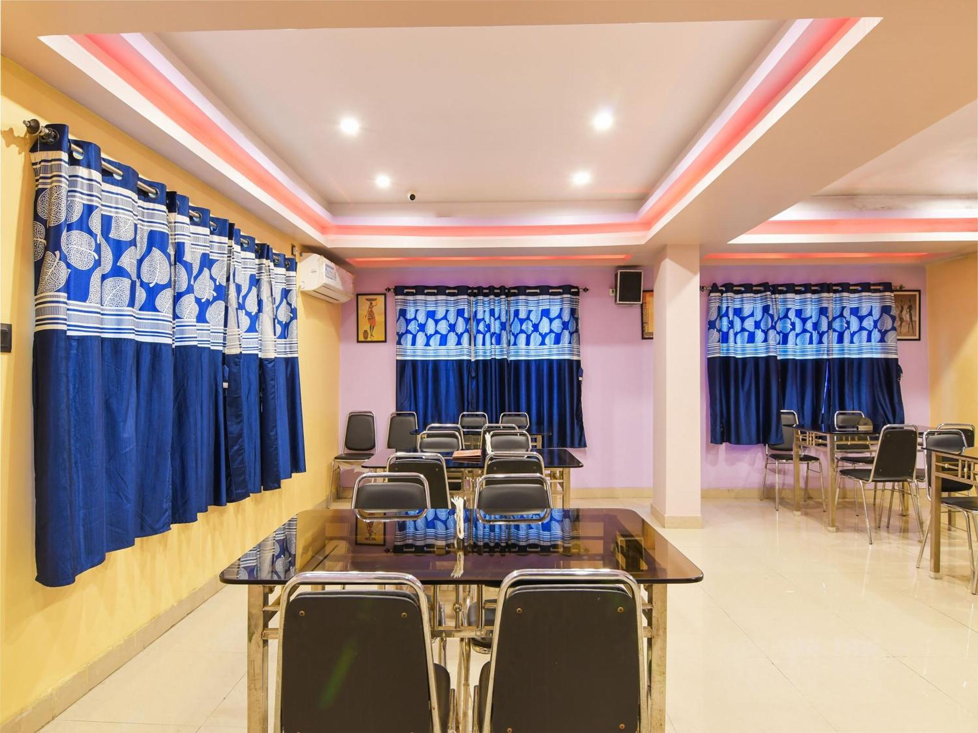 OYO 71174 Hotel Red Velvet Hugli-Chinsurah Eksteriør bilde