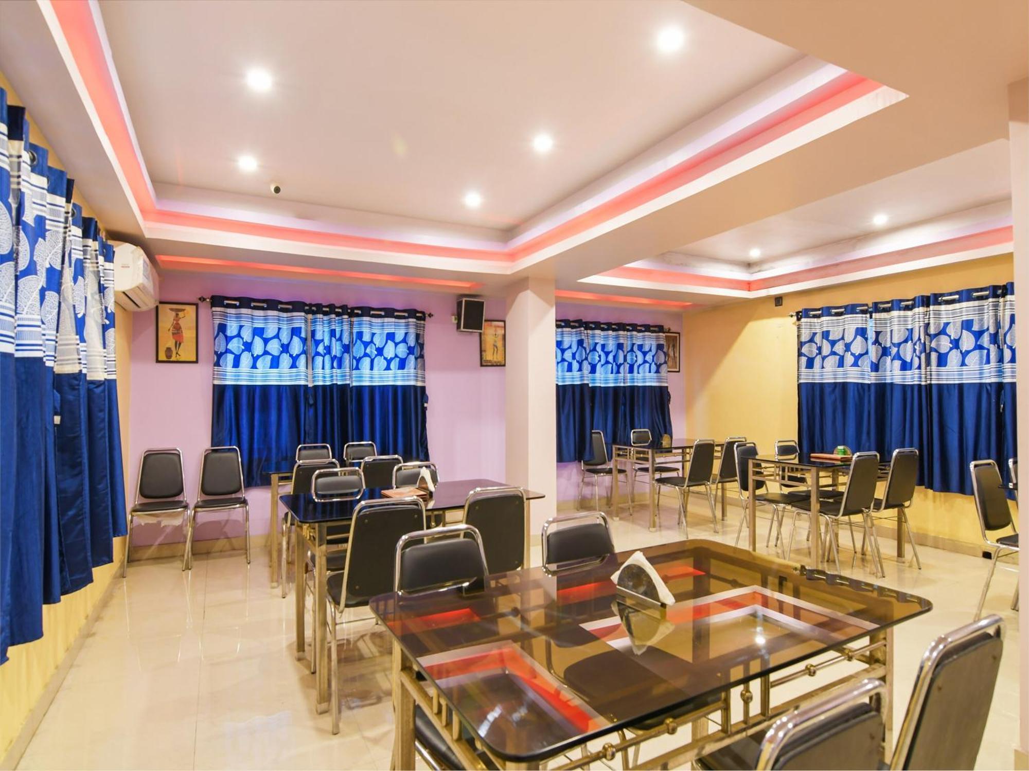 OYO 71174 Hotel Red Velvet Hugli-Chinsurah Eksteriør bilde